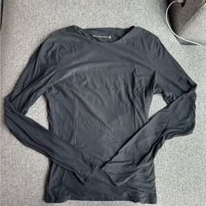 Abercrombie & Fitch Black Long Sleeve Tee